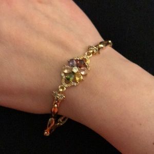 Beautiful earrings with matching bracelet!